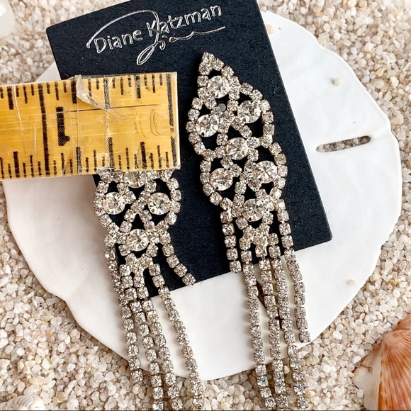 ๐๐ Rhinestone Dangle Earrings - Picture 5 of 6